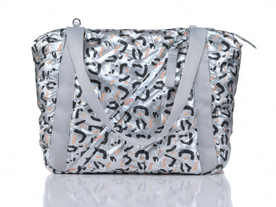 Easy Tote 2 Silver blush cheetah front view #color_silver-blush-cheetah